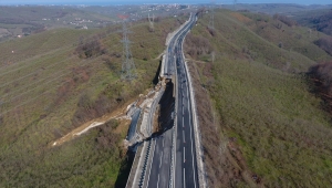 GÜNCELLEME - Heyelan ve çökme meydana gelen Batı Karadeniz bağlantı yolunda çalışma başlatıldı