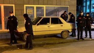 GÜNCELLEME - Samsun'da trafikte yol verme kavgası: 3 yaralı