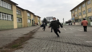 Karabük, Bartın ve Düzce'de yeni normalleşme süreciyle okullarda yüz yüze eğitime başlandı