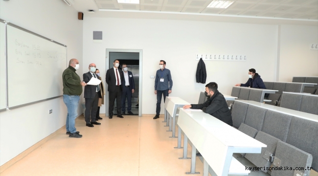 KCETAŞ'ın personel alım sınavı Kayseri Üniversitesinde yapıldı