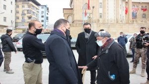 Risk haritasında mavi rengini korumak isteyen Hakkari'de, 100 kişilik ekiple denetim yapıldı 