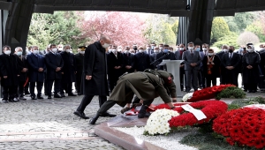 8. Cumhurbaşkanı Turgut Özal, vefatının 28. yılında kabri başında anıldı 