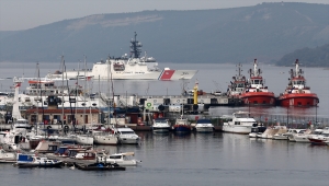 ABD sahil güvenlik gemisi "USCGC Hamilton" Çanakkale Boğazı'ndan geçişine başladı