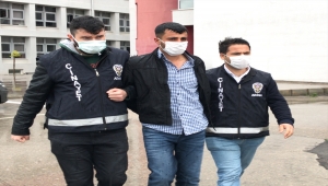 Adana'da birlikte seyislik yaptığı akrabasını öldürdüğü iddiasıyla yakalanan firari zanlı tutuklandı