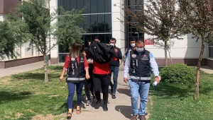 Adıyaman'da iş vaadiyle dolandırıcılık yaptıkları iddiasıyla 3 şüpheli yakalandı