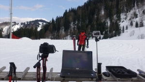 Artvin Çoruh Üniversitesinden uzaktan eğitim sürecinde doğal ortam videolu temel kayak dersleri