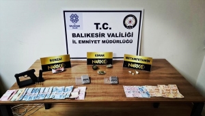 Balıkesir'de uyuşturucu operasyonlarında yakalanan 18 şüpheliden ikisi tutuklandı