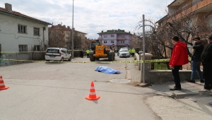 Bolu'da iş makinesinin çarptığı yaya hayatını kaybetti