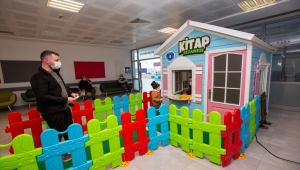 Bursa'da 4 bin çocuk kitabı reçeteyle dağıtıldı