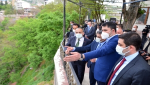 Çevre ve Şehircilik Bakanı Kurum, Tunceli'de cemevini ziyaret etti: