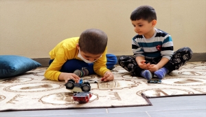 Cumhurbaşkanı Erdoğan'ın tedavisini üstlendiği küçük Taha hayalindeki balkonlu eve kavuştu