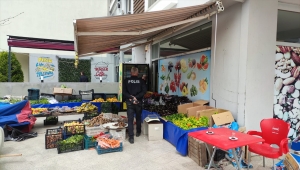 Denizli'de marketinde bıçaklı saldırıya uğrayan esnaf ağır yaralandı