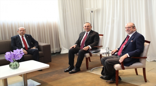 Dışişleri Bakanı Çavuşoğlu, Cenevre'de Crans Montana Forumu Kurucusu Carteron ile görüştü