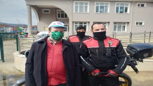 Emniyet ekipleri, Dünya Otizm Farkındalık Günü'nde sürpriz ziyaretle "özel öğrencileri" sevindirdi