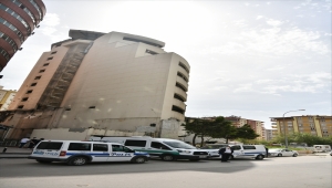 Gaziantep'te atıl durumdaki otelin otoparkında erkek cesedi bulundu