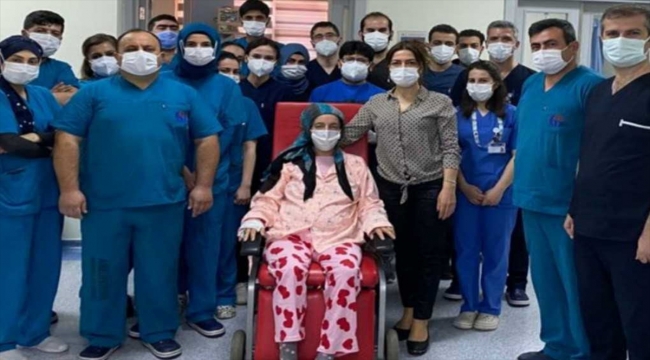 Gaziantep'te Kovid-19 hastası hamile kadın 32 günlük yaşam mücadelesini kazandı