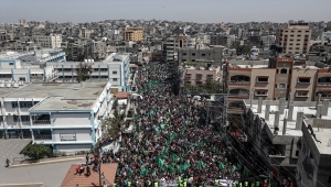 Gazze'de Filistin seçimlerinin ertelenmesi kararı protesto edildi