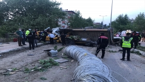Hatay'da freni boşalan vinç, 11 araca çarptı: 2 ölü, 6 yaralı
