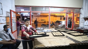 Hatay'da ramazan kurabiyesi kömbenin yapımı "tatlı" telaşla başladı