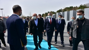 İçişleri Bakanı Süleyman Soylu Bingöl'de güvenlik toplantısına katıldı