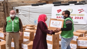 İHH, Lübnan'da binlerce aileye ramazan yardımında bulundu