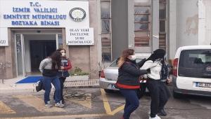 İzmir'den telefonla arayarak Alman vatandaşlarını dolandırdığı iddia edilen iki şüpheli tutuklandı