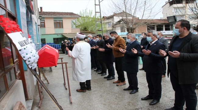 Kastamonu'da vefat eden Kıbrıs gazisi Ali Demiryapan son yolculuğuna uğurlandı
