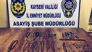 Kayseri'de 65 bin lira değerinde gümüş takı ve tespih çaldığı iddia edilen zanlı yakalandı