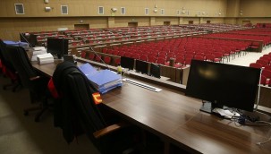 Kayseri'de internet üzerinden dolandırıcılık yapan kadına hapis cezası verildi