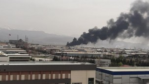 Kayseri OSB'de çıkan yangına itfaiye müdahale etti (VİDEOLU HABER)
