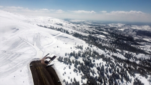 Kış turizminin yeni gözdesi olmayı hedefleyen Aladağ nisanda da kayak imkanı sunacak