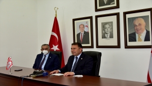 KKTC Başbakanı Saner: "Kıbrıs Türk tarafı Cenevre'de yapıcı bir tutum izledi"