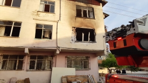 Kocaeli'nde yangın çıkan evde bir kişinin cesedine ulaşıldı