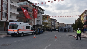 Malatya Valisi Baruş'tan şehit Piyade Uzman Çavuş Günaydın'ın ailesine taziye ziyareti