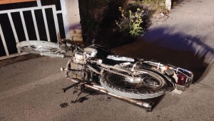 Manisa'da çaldığı motosikletle polisten kaçarken kaza yapan kişi tutuklandı