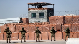 Mehmetçiklerin üs bölgelerindeki teçhizat, yaşam destek üniteleri ve malzemeleri tanıtıldı