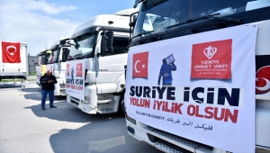 Mersin'den Suriye'nin İdlib ve Azez kentlerine 11 tır gıda yardımı gönderildi