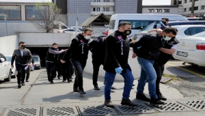 Peker'in elebaşı olduğu belirtilen suç örgütüne yönelik operasyonda yakalanan 49 şüpheli adliyeye sevk edildi