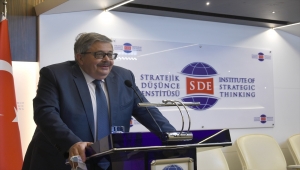 Rusya'nın Ankara Büyükelçisi Yerhov, Türkiye'de okuyan yabancı öğrencilerin sorularını yanıtladı