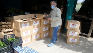 Sadakataşı Derneği İspanya'nın Granada kentinde ramazan yardımı yaptı