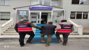 Samsun'da biri firari hükümlü diğeri esrar kaçakçısı iki kişi yakalandı