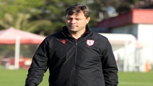 Samsunspor Teknik Direktörü Sağlam: "Üç karşılaşmayı da kazanırsak gülen taraf biz olacağız"
