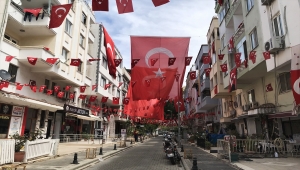 Terzi Salih'in en büyük serveti "23 Nisan çocukları"nın mutluluğu