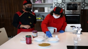 Yöresel lezzetler, maharetli "özel" ellerle damaklarda tatlanıyor