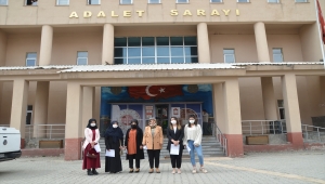 Yüksekova Terör Mağdurları Derneği, bazı emekli amiraller hakkında suç duyurusunda bulundu
