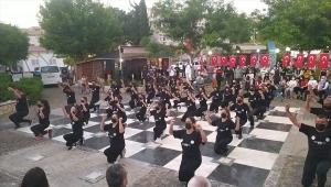 Adana'da 19 Mayıs Atatürk'ü Anma, Gençlik ve Spor Bayramı kutlanıyor