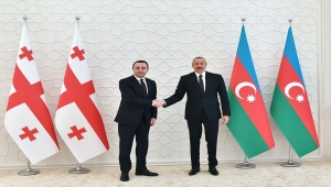 Azerbaycan Cumhurbaşkanı Aliyev, Gürcistan Başbakanı Garibaşvili'yi kabul etti