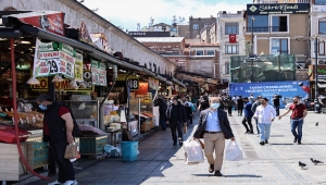 Bayram alışverişinin kalbi Eminönü ve Mısır Çarşısı sessiz 