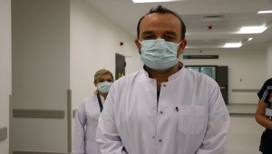 Bayramda görevde olan sağlıkçılardan "evde kalın" çağrısı