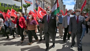 CHP Elazığ Milletvekili Erol, İsrail'in Filistinlilere yönelik saldırılarını protesto için yürüdü